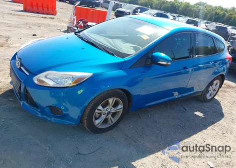 2014 Ford Focus Se z USA, uszkodzony, nr VIN 1FADP3K28EL457891